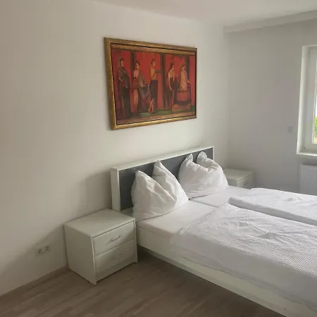 Einfamillienhaus * Rustenfeld